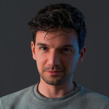  Onur Erdurak