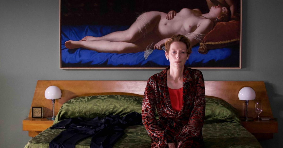 Tilda Swinton as Her in “The Human Voice.” Cr: Iglesias Mas/Sony Pictures Classics