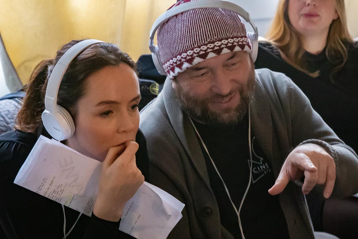Actor Valene Kane and director Timur Bekmambetov on the set of “Profile.” Cr: Rob Done/Focus Features