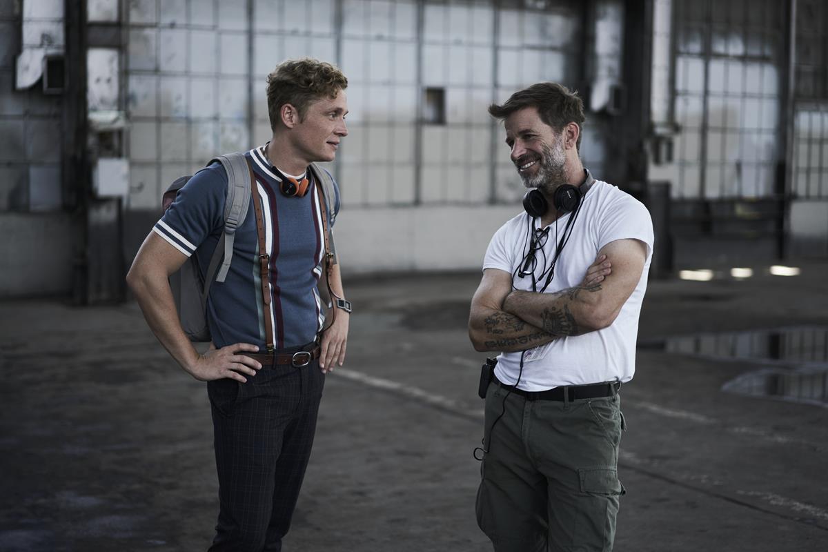 Matthias Schweighöfer and director, producer and writer Zack Snyder on the set of “Army of the Dead.” Cr: Clay Enos/Netflix