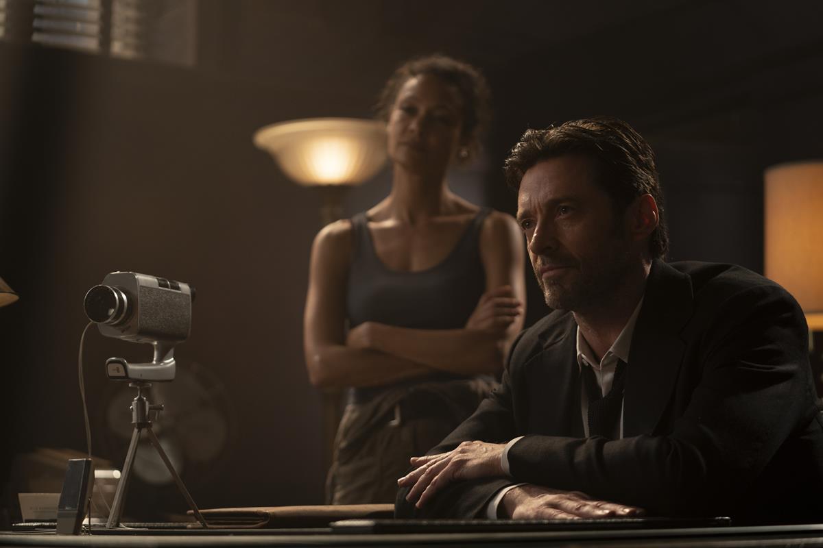 Thandiwe Newton as Watts and Hugh Jackman as Nick Bannister in “Reminiscence.” Cr: Warner Bros. Pictures