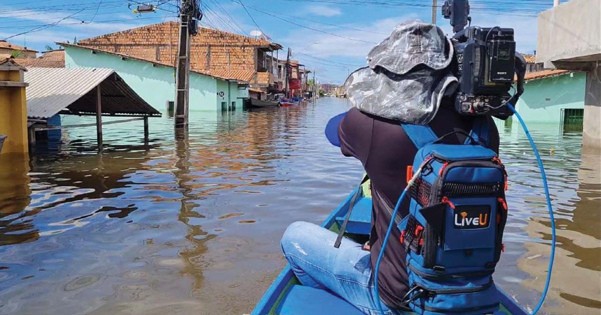 Globo affiliate TV Liberal broadcast live using the LiveU portable transmission unit from the historic floods in Marabá, Pará, Brazil, earlier this year.