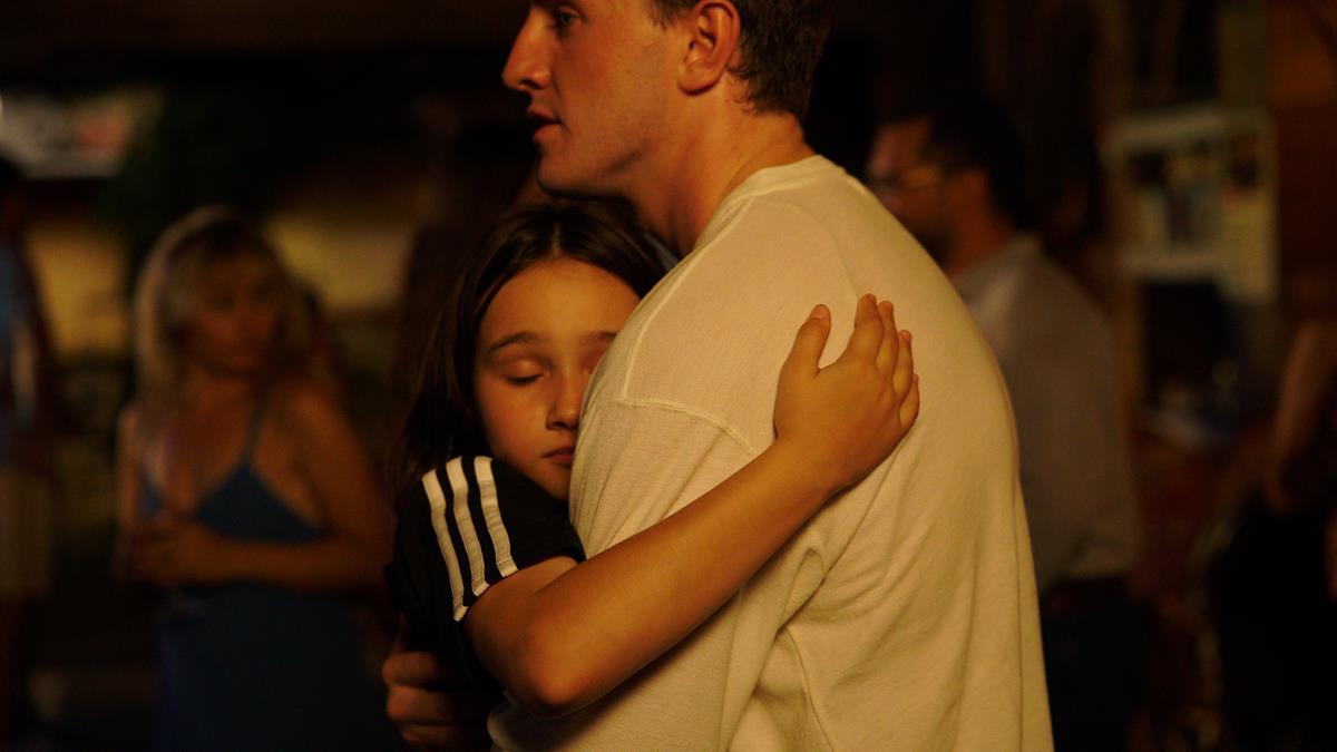 Frankie Corio as Sophie and Paul Mescal as Calum in writer-director Charlotte Wells’ debut feature, “Aftersun.” Cr: A24