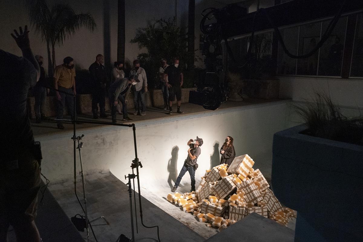 Director Andrés Baiz and director of photography Armando Salas behind the scenes of “Griselda.” Cr: Elizabeth Morris/Netflix