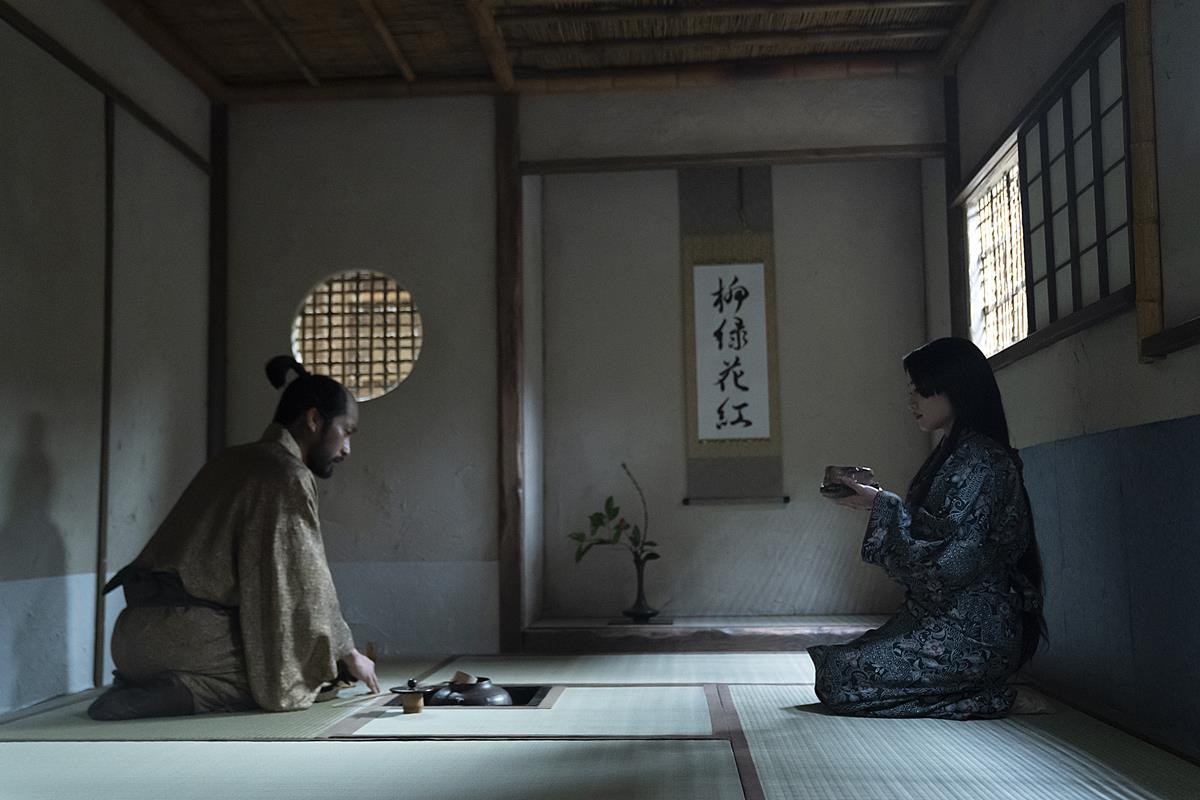 Shinnosuke Abe as Buntaro and Anna Sawai as Toda Mariko in “Shōgun.” Cr: Katie Yu/FX